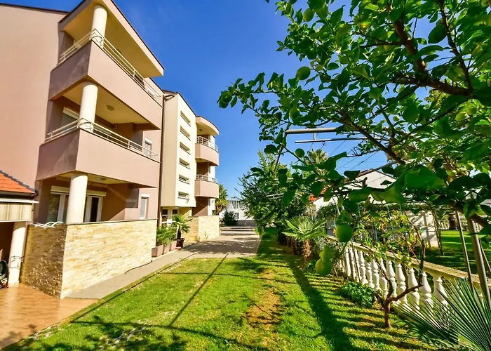 Apartamento Marko-6 By Interhome