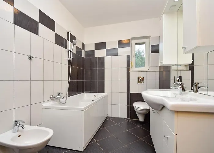 Apartamento Marko-6 By Interhome Bibinje