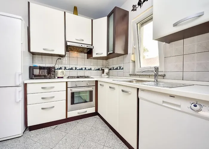 Apartamento Marko-6 By Interhome
